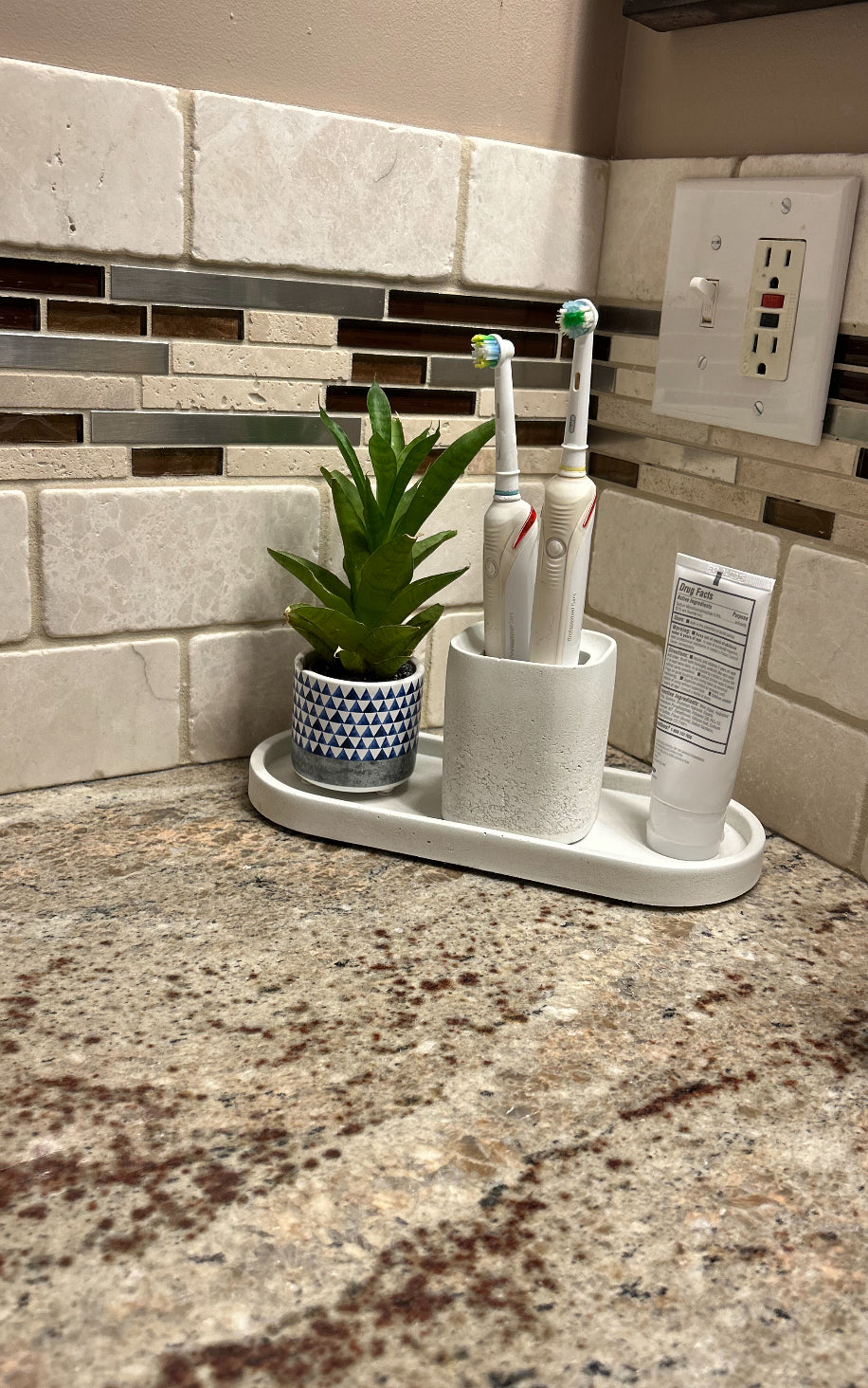 Toothbrush Holder and Tray Set