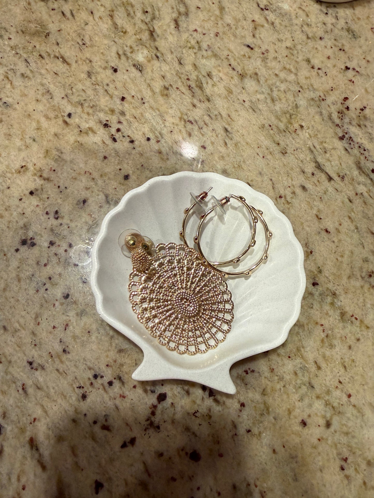 Seashell Jewelry/Soap Dish