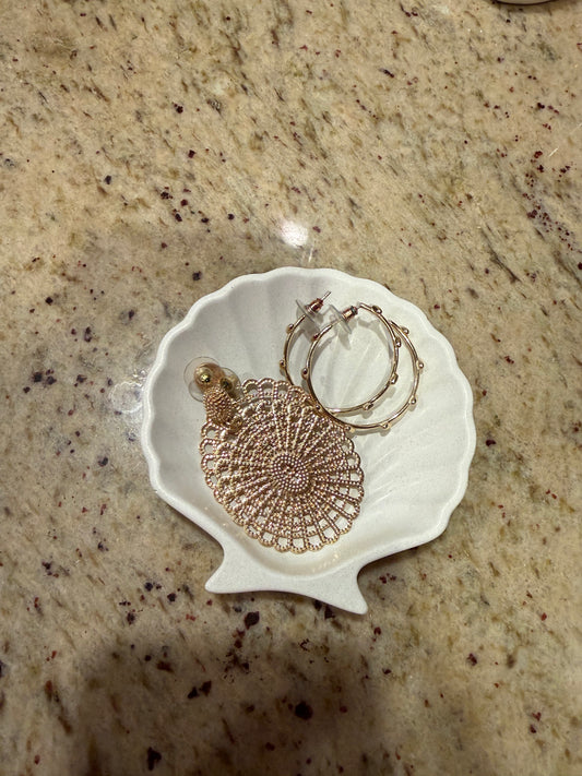 Seashell Jewelry/Soap Dish