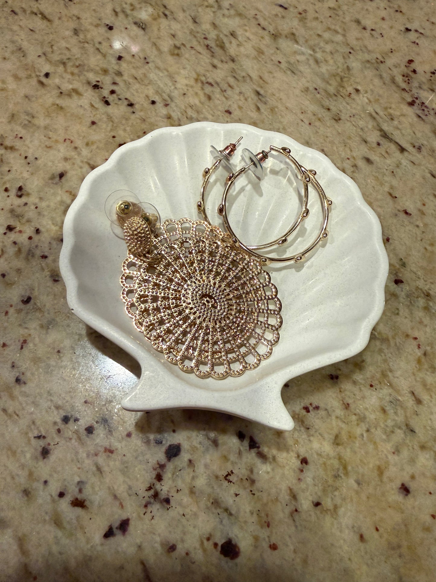 Seashell Jewelry/Soap Dish